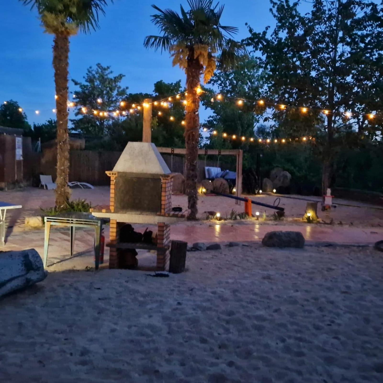 Complejo Oasis Beach Sobre El Rio Huerta  Ngoại thất bức ảnh